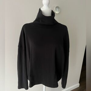 Everlane sweatshirt sweater size medium black